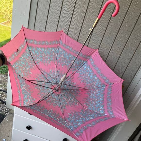 Vintage Pink Floral Umbrella – Retro 60s/70s Rain Parasol – Costume, Cottagecore - Picture 5 of 9